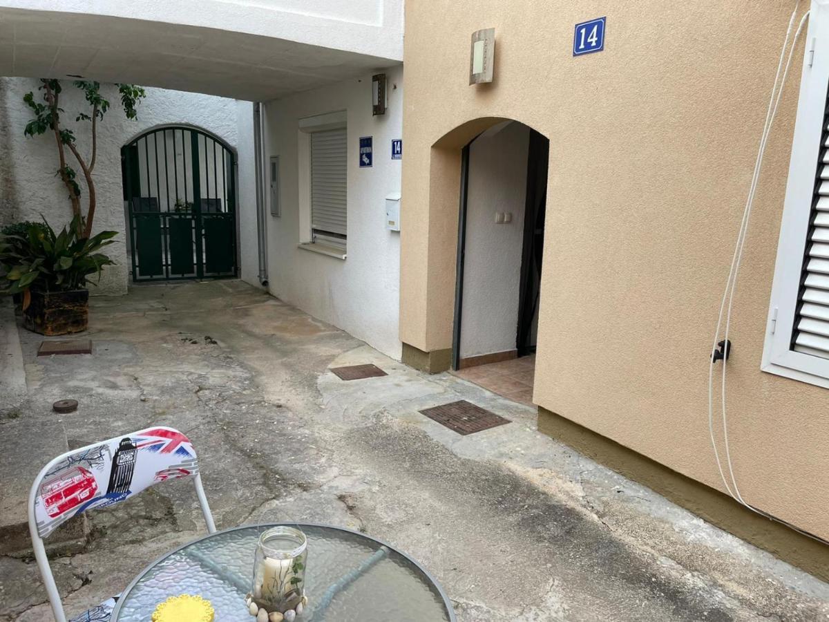 Zadar Beach Apartment ภายนอก รูปภาพ